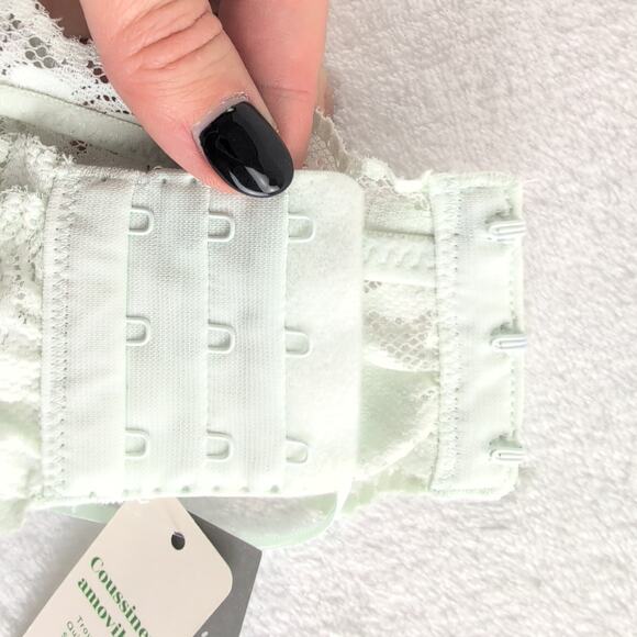 Aerie NWT Halter Lace Removable Pads Bralette Size Med Mint Green - Picture 6 of 8